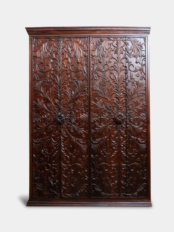 Roes Carved - Cupboard