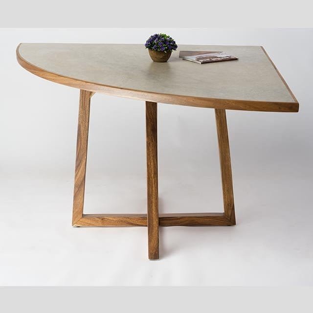 Quaterz Table - Image 2