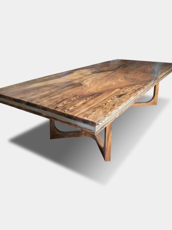Sturdy Lee - Dining Table